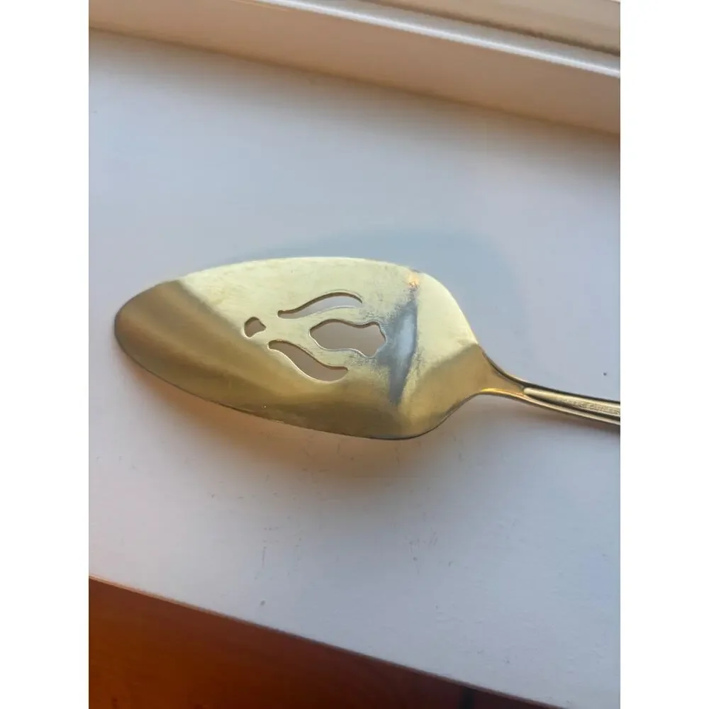 Rogers Cutlery Gold Colored Stainless USA Silverware Pie Cake Server 8.75 L 